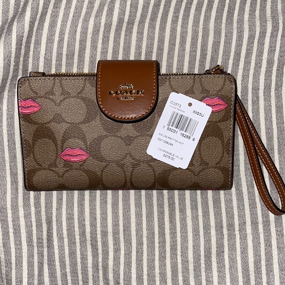 NWT Coach Cellphone Wristlet